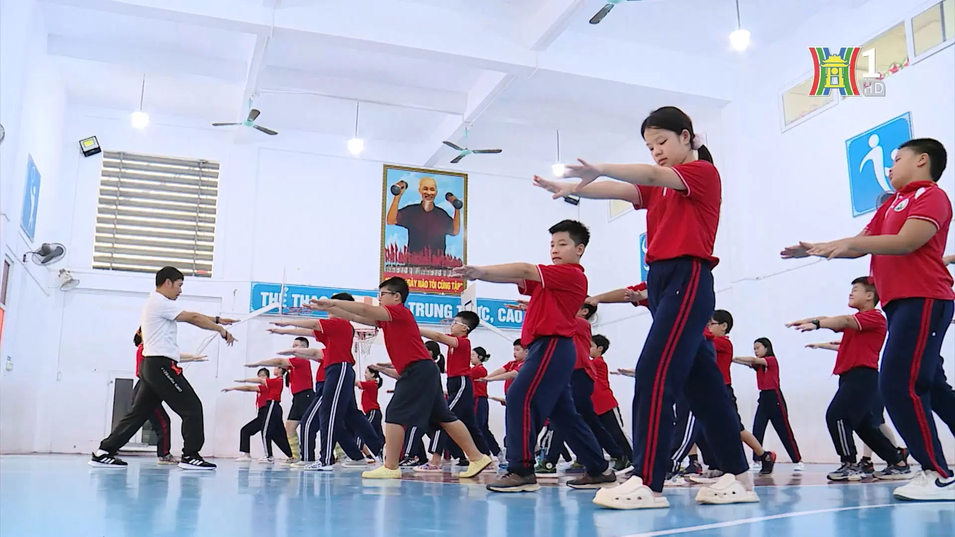 Học sinh phát triển toàn diện qua hoạt động thể chất | Vì chất lượng dân số Thủ đô | 09/10/2025